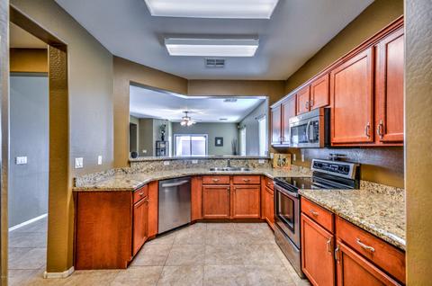 4615 S 23rd Ln, Phoenix, AZ 85041 photo 5