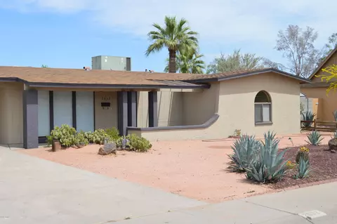 2832 E Cactus Rd, Phoenix, AZ 85032 photo 1