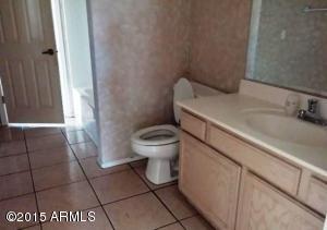 2407 E Rosemonte Dr, Phoenix, AZ 85050 photo 17