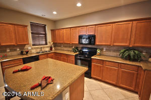97 E Palomino Dr, Gilbert, AZ 85296 photo 3