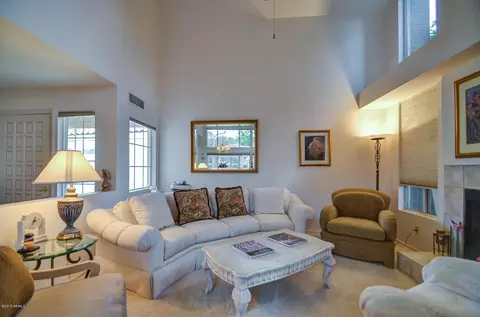 4013 E Altadena Ave, Phoenix, AZ 85028 photo 2