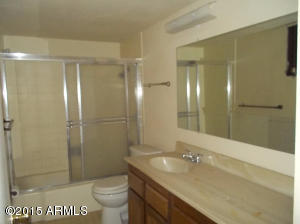 353 E Thomas Road Apt C 301 Rd #C 301, Phoenix, AZ 85012 photo 12