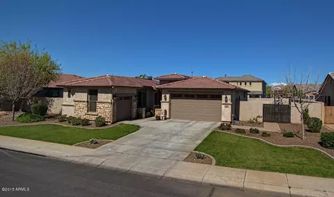 1736 E Azalea Dr, Gilbert, AZ 85298 photo 1