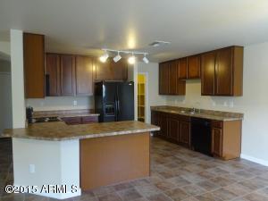 3815 Edna Dr, Gilbert, AZ 85296 photo 5