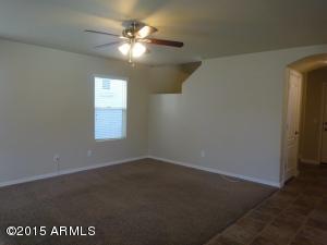 3815 Edna Dr, Gilbert, AZ 85296 photo 2