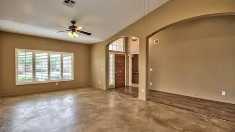 4438 E Desert Willow Rd, Phoenix, AZ 85044 photo 4
