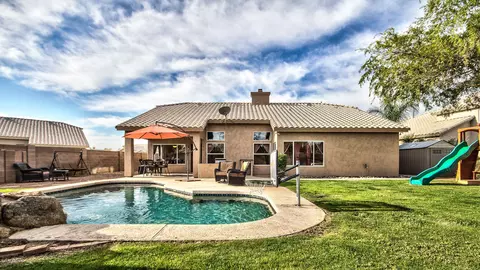 4438 E Desert Willow Rd, Phoenix, AZ 85044 photo 9