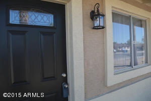 935 E Desert Dr, Phoenix, AZ 85042 photo 4
