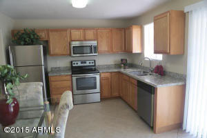 935 E Desert Dr, Phoenix, AZ 85042 photo 9