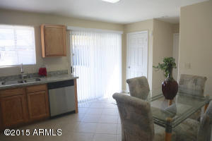 935 E Desert Dr, Phoenix, AZ 85042 photo 18