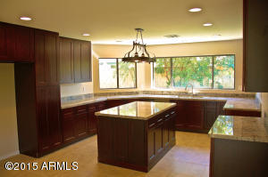 525 E Leah Ln, Gilbert, AZ 85234 photo 10