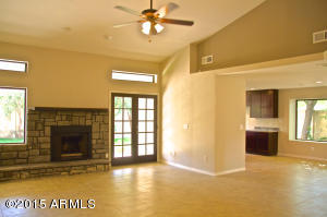 525 E Leah Ln, Gilbert, AZ 85234 photo 7