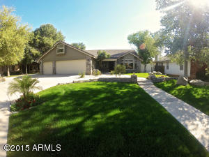 525 E Leah Ln, Gilbert, AZ 85234 photo 2