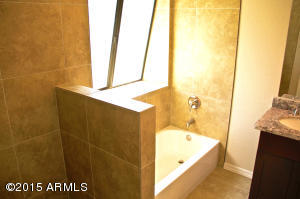 525 E Leah Ln, Gilbert, AZ 85234 photo 16