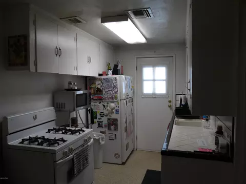 1801 E Pinchot Ave, Phoenix, AZ 85016 photo 5