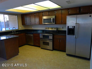 2154 Ellis Dr, Tempe, AZ 85282 photo 2