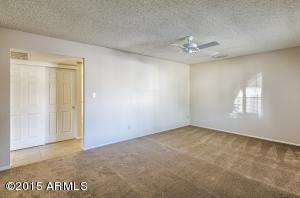 9506 N 43rd Dr, Glendale, AZ 85302 photo 6