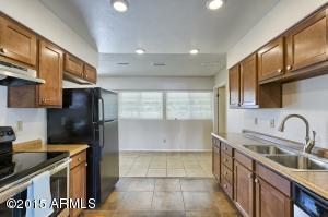 9506 N 43rd Dr, Glendale, AZ 85302 photo 10