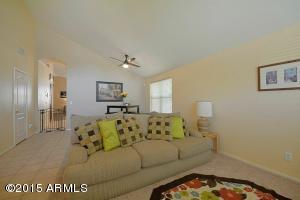622 E Cathy Dr, Gilbert, AZ 85296 photo 3
