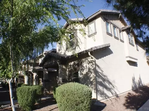 1004 S Hawk Ln, Gilbert, AZ 85296 photo 3