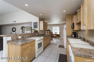 102 E Waltann Ln, Phoenix, AZ 85022 photo 3