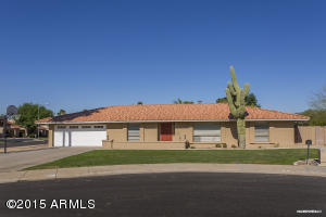 102 E Waltann Ln, Phoenix, AZ 85022 photo 8