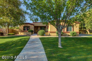 2818 E Desert Ln, Phoenix, AZ 85042 photo 4