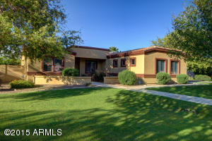 2818 E Desert Ln, Phoenix, AZ 85042 photo 5