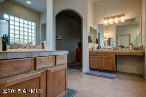2818 E Desert Ln, Phoenix, AZ 85042 photo 42