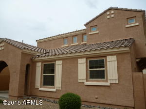 2224 S Buckaroo Trl, Gilbert, AZ 85295 photo 1