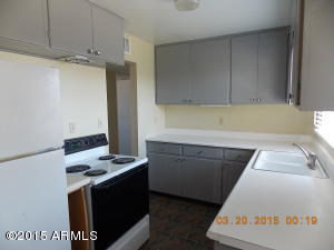 911 E Seldon Ln, Phoenix, AZ 85020 photo 5