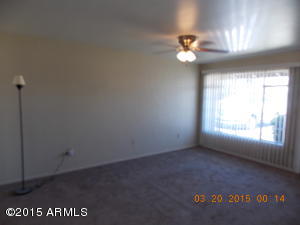 911 E Seldon Ln, Phoenix, AZ 85020 photo 2