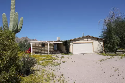 1092 W Whiteley St, Apache Junction, AZ 85120 photo 2
