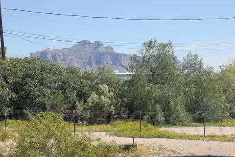 1092 W Whiteley St, Apache Junction, AZ 85120 photo 11