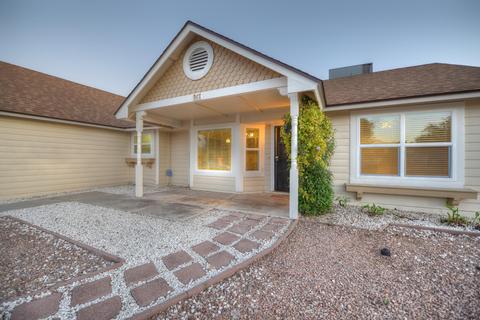 917 E Kerry Ln, Phoenix, AZ 85024 photo 2