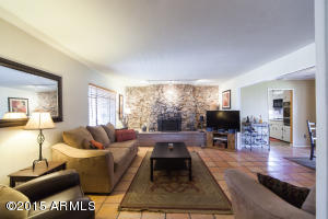 2302 E Paradise Ln, Phoenix, AZ 85022 photo 1
