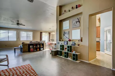 2023 W Carson Rd, Phoenix, AZ 85041 photo 4
