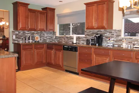 1934 E Crocus Dr, Phoenix, AZ 85022 photo 3