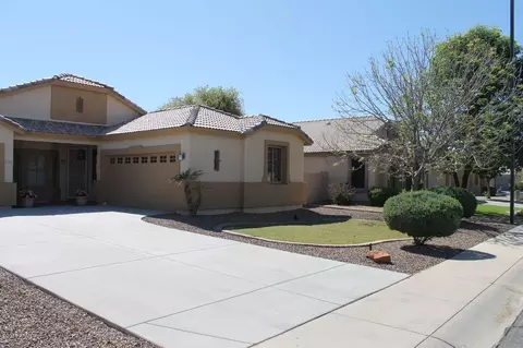 3323 E Kingbird Dr, Gilbert, AZ 85297 photo 2