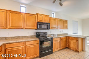 1032 E Cantebria Dr, Gilbert, AZ 85296 photo 9