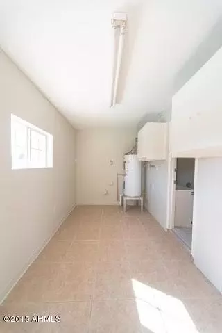 557 S Gold Dr, Apache Junction, AZ 85120 photo 9