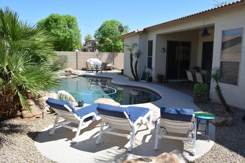 3266 E Maplewood St, Gilbert, AZ 85297 photo 1