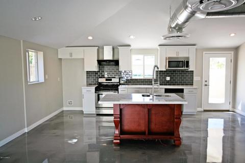 1034 Elm St, Phoenix, AZ 85014 photo 2