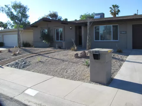 4143 E Cannon Dr, Phoenix, AZ 85028 photo 2