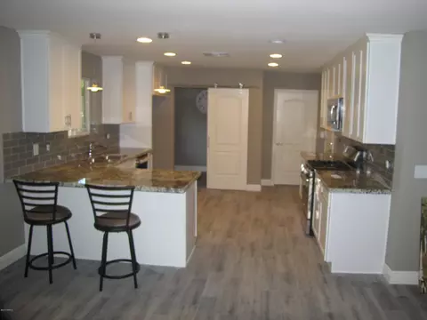 4143 E Cannon Dr, Phoenix, AZ 85028 photo 4