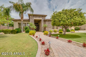 712 Elgin St, Gilbert, AZ 85295 photo 2