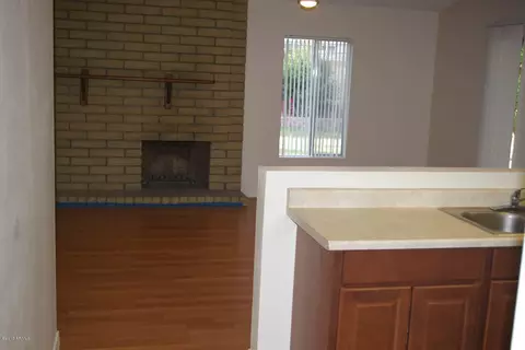 4250 E Modoc Dr, Phoenix, AZ 85044 photo 12