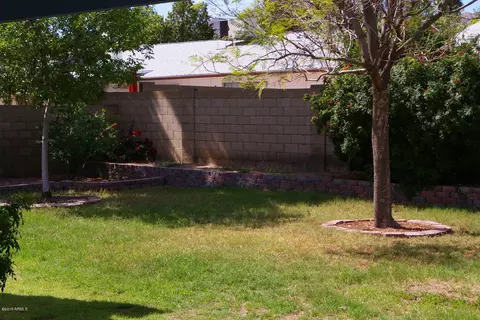 4250 E Modoc Dr, Phoenix, AZ 85044 photo 6