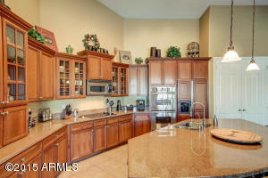 556 Elgin Ct, Gilbert, AZ 85295 photo 10