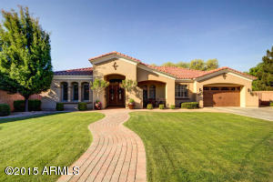 556 Elgin Ct, Gilbert, AZ 85295 photo 1
